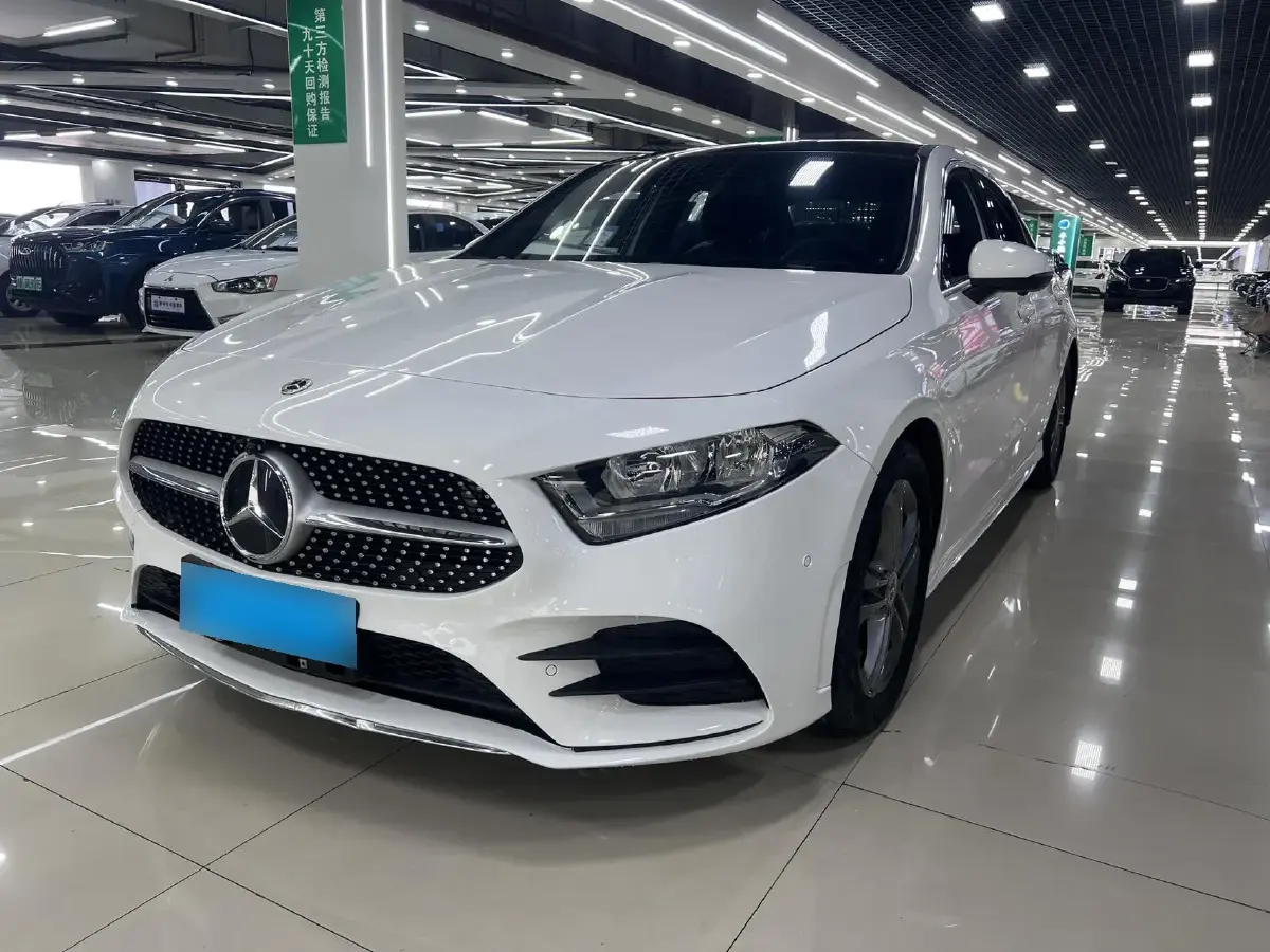 2021 Mercedes-Benz A Class 1.3T 136HP L4 7DCT