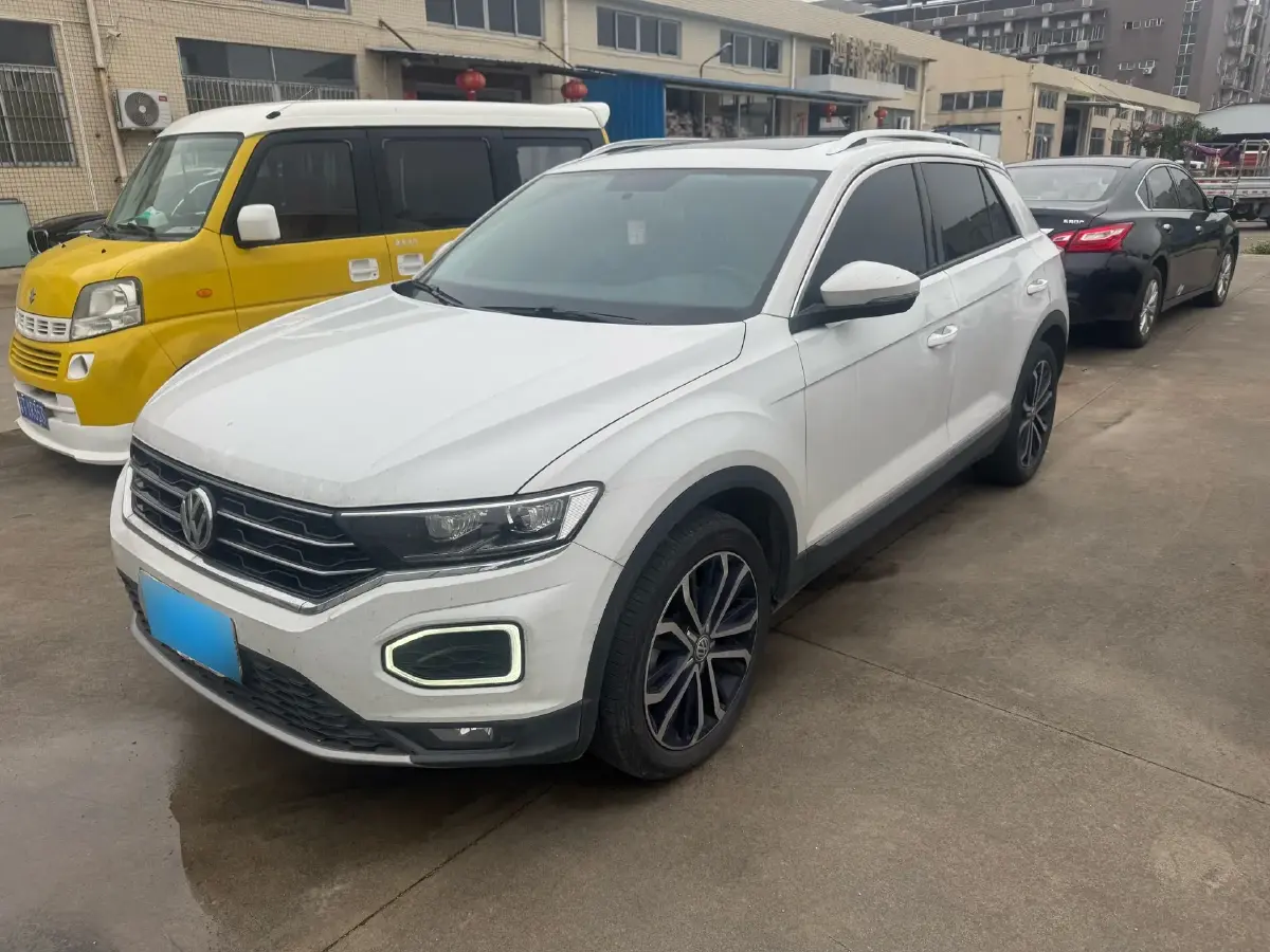 2018 Volkswagen T-Roc 1.4T 150HP L4 7DCT