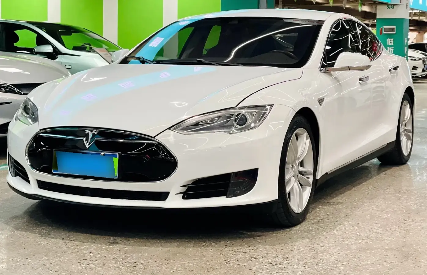 2016 Tesla Model S BEV 90KWH