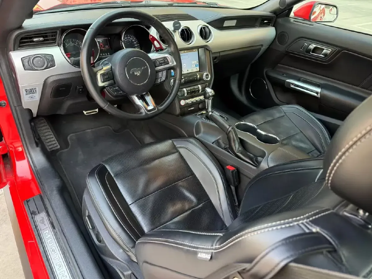 2024 Ford Bronco 2.3T 275HP L4 10AT,autocango,china used car exporter,china ev exporter,chinese used car exporter,chinese used ev exporter