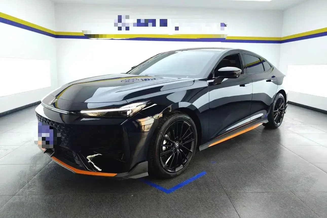 2023 ChangAn UNI-V 1.5T 188HP L4 7DCT