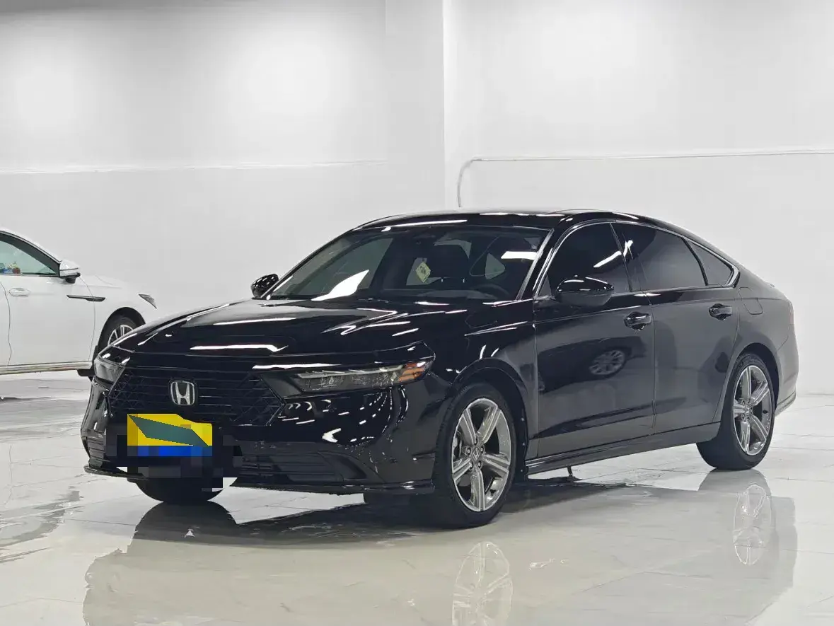2024 Honda Accord 1.5T 192HP L4 CVT