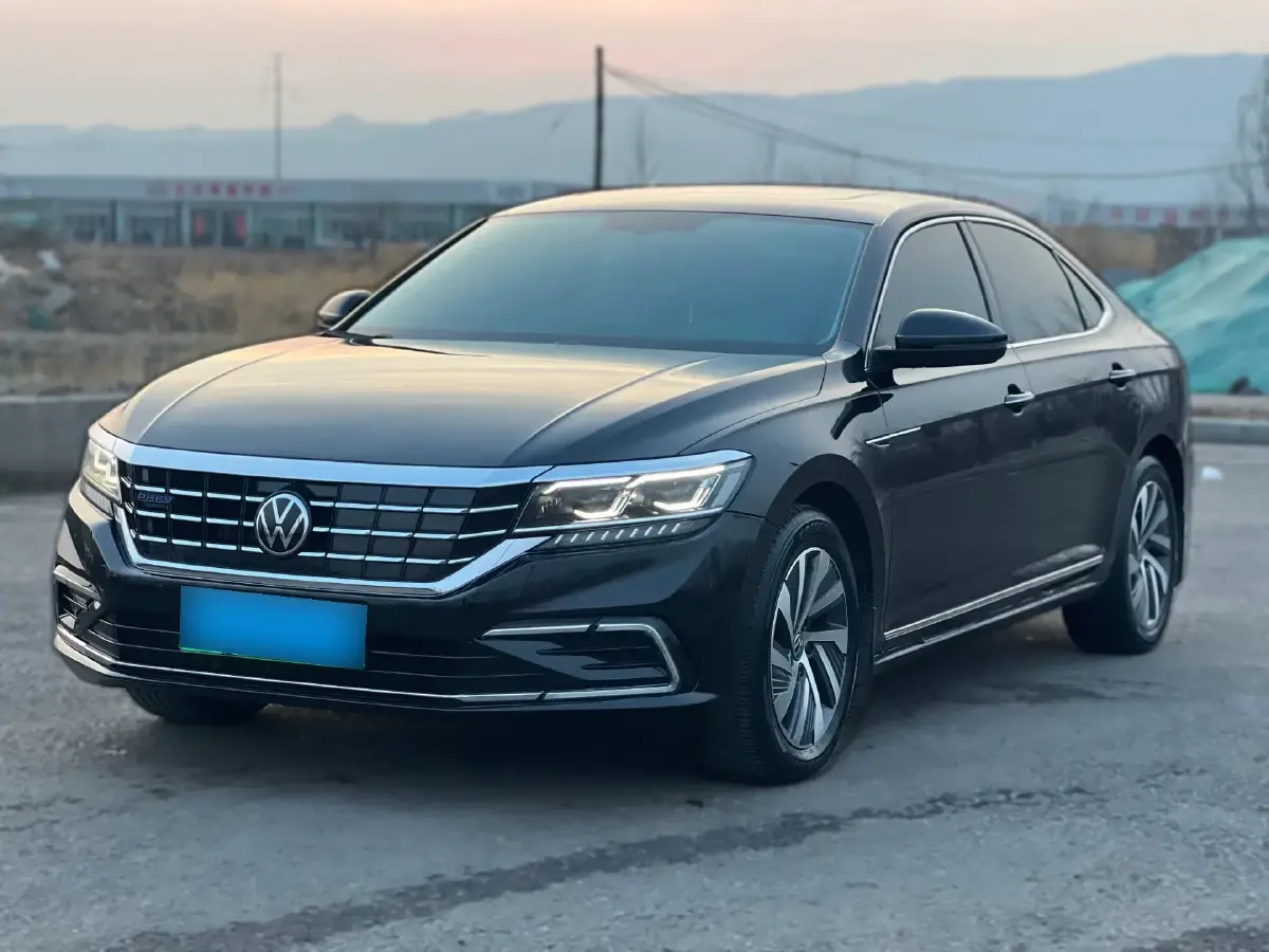 2020 Volkswagen Passat 1.4T 150HP L4 6DCT PHEV 12.1KWH