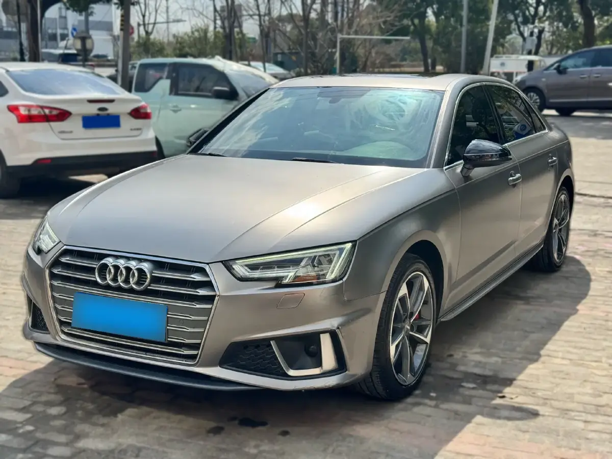 2019 Audi A4L 2.0T 252HP L4 7DCT
