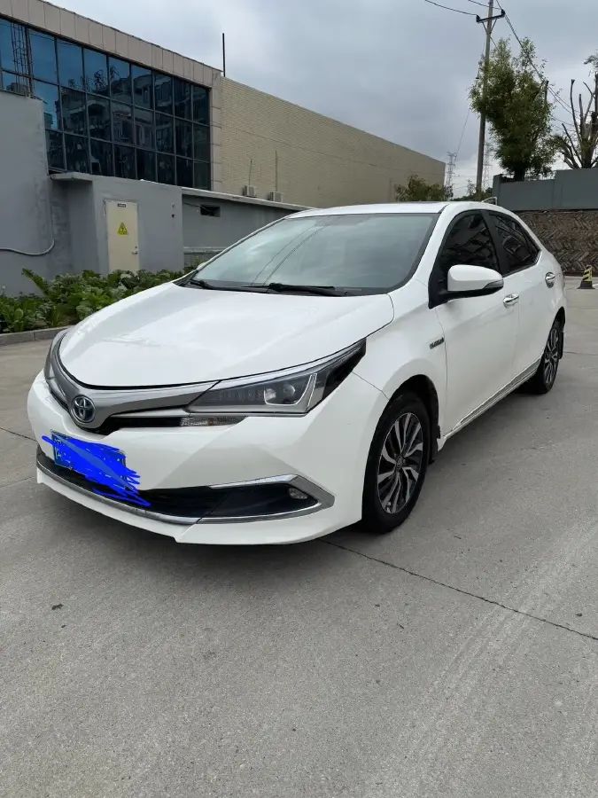 2018 Toyota Corolla 1.8L 99HP L4 E-CVT Hybrid