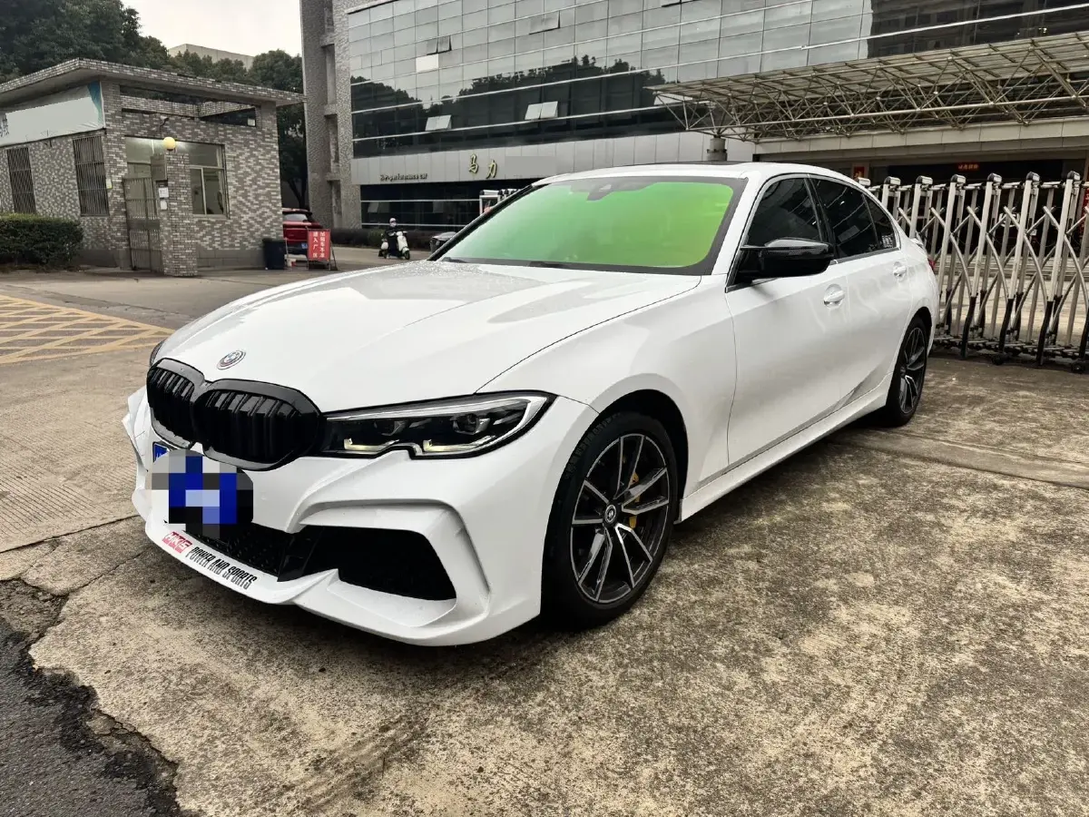 2022 BMW 3 Series 2.0T 184HP L4 8AT