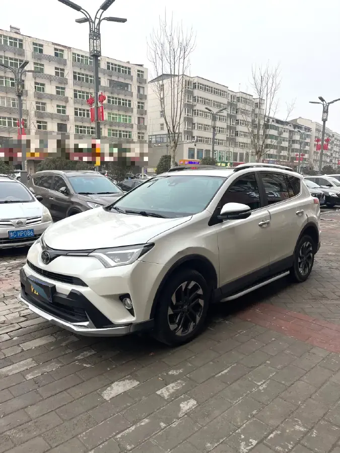 2018 Toyota RAV4 2.5L 180HP L4 6AT
