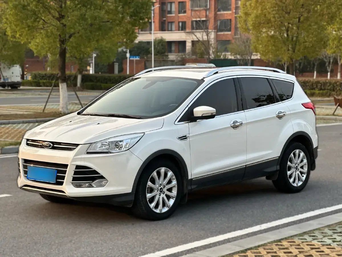 2015 Ford Kuga 1.5T 181HP L4 6AT