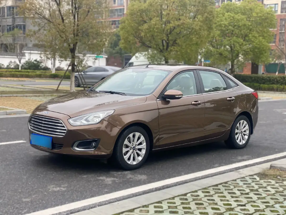 2015 Ford Escort 1.5L 113HP L4 6AT