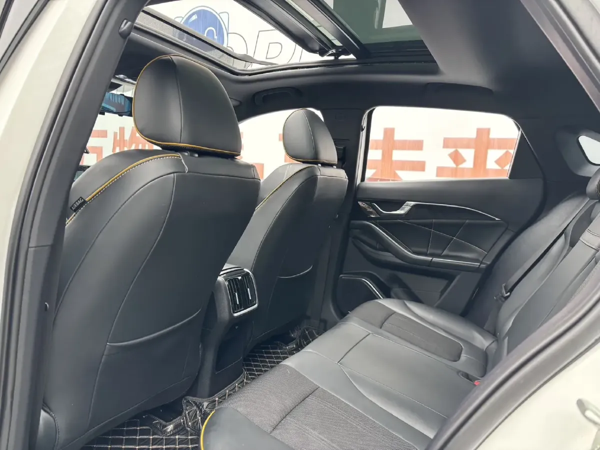 2023 Bestune B70S 1.5T 169HP L4 7DCT,autocango,china used car exporter,china ev exporter,chinese used car exporter,chinese used ev exporter