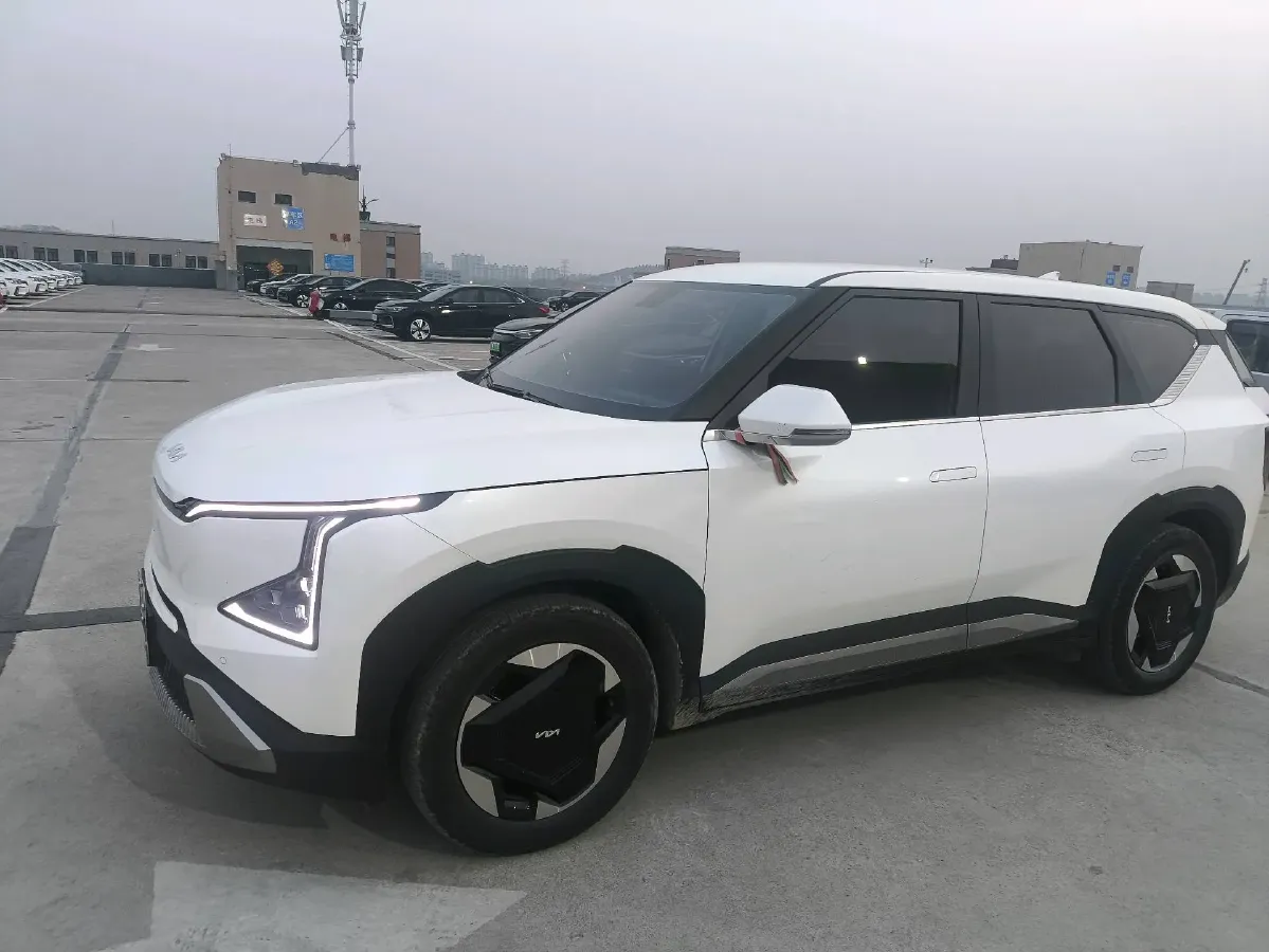 2024 Kia EV5 BEV 64.2KWH,autocango,china used car exporter,china ev exporter,chinese used car exporter,chinese used ev exporter