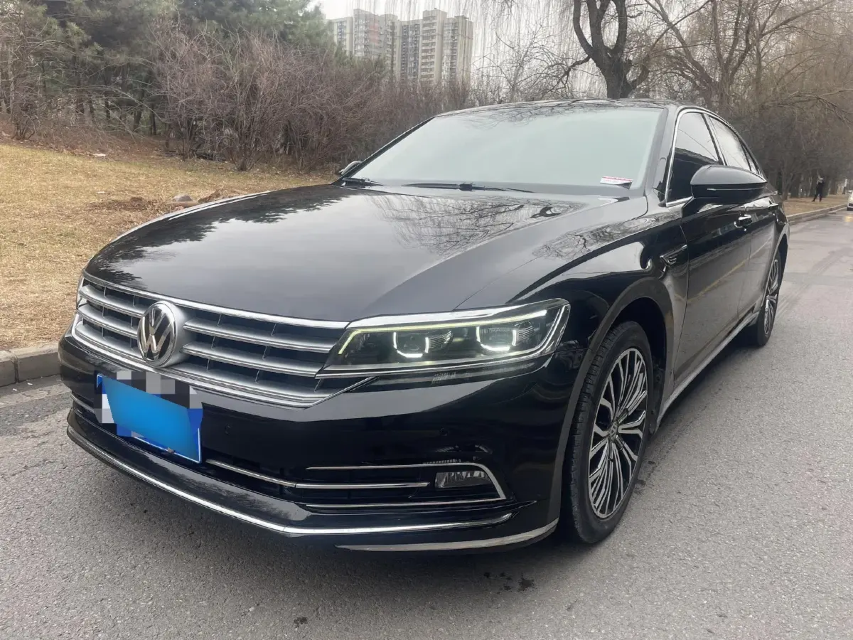 2018 Volkswagen Phideon 2.0T 224HP L4 7DCT