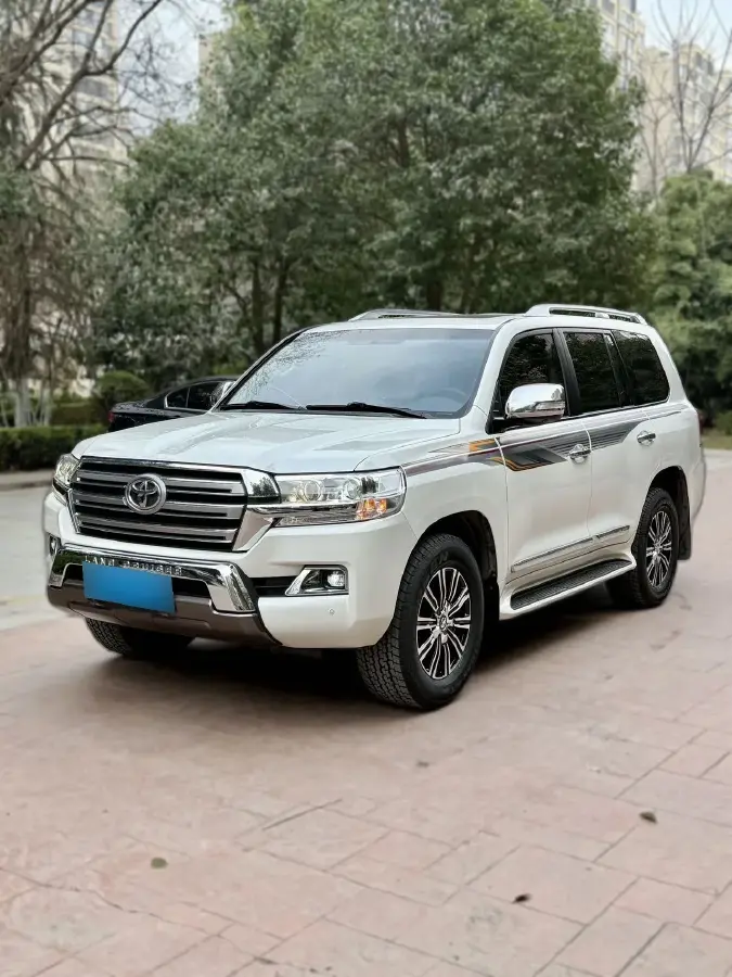2016 Toyota Land Cruiser 4.0L 275HP V6 5AT