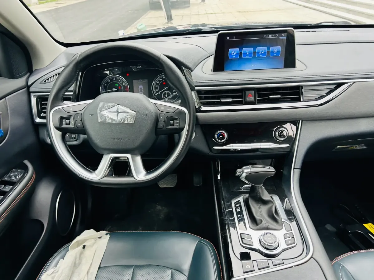 2021 BAIC RuiXiang RuiXiang X5 1.5T 156HP L4 6MT,autocango,china used car exporter,china ev exporter,chinese used car exporter,chinese used ev exporter
