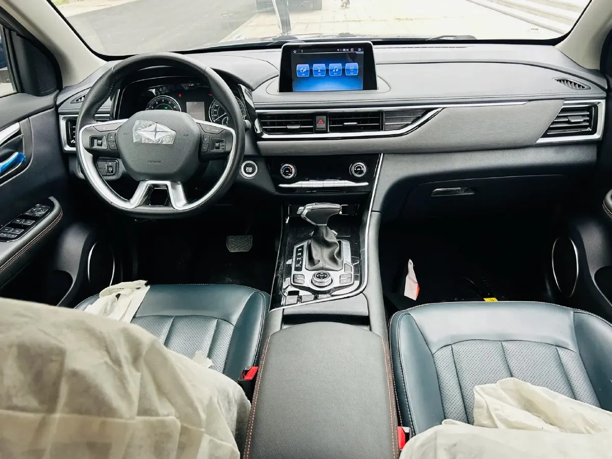 2021 BAIC RuiXiang RuiXiang X5 1.5T 156HP L4 6MT,autocango,china used car exporter,china ev exporter,chinese used car exporter,chinese used ev exporter