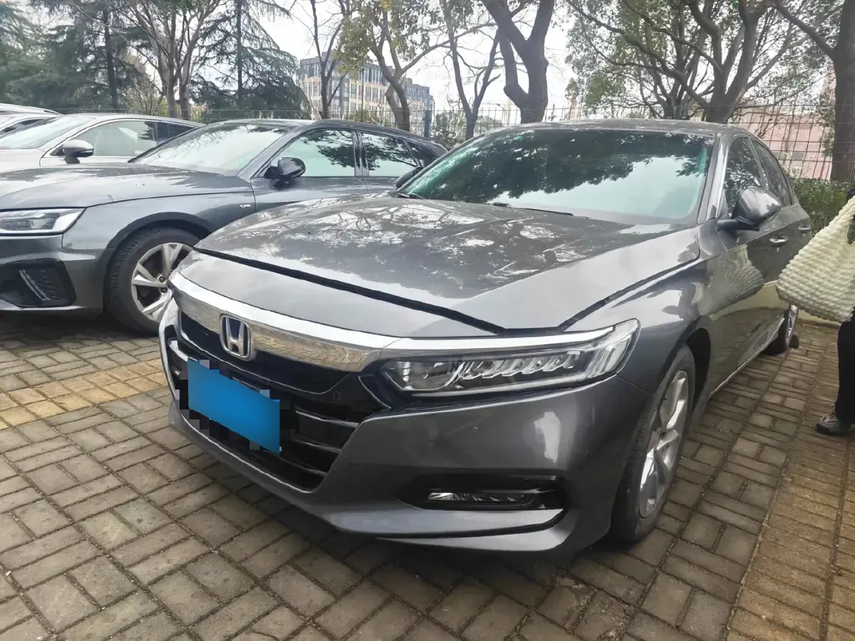 2018 Honda Accord 1.5T 194HP L4 CVT