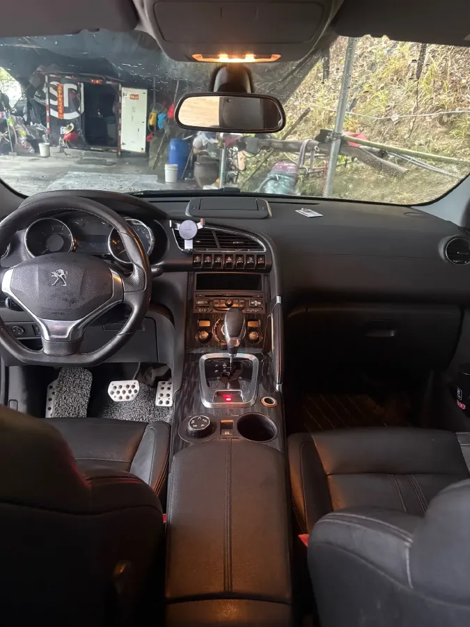 2013 Peugeot 3008 1.6T 163HP L4 6AT,autocango,china used car exporter,china ev exporter,chinese used car exporter,chinese used ev exporter