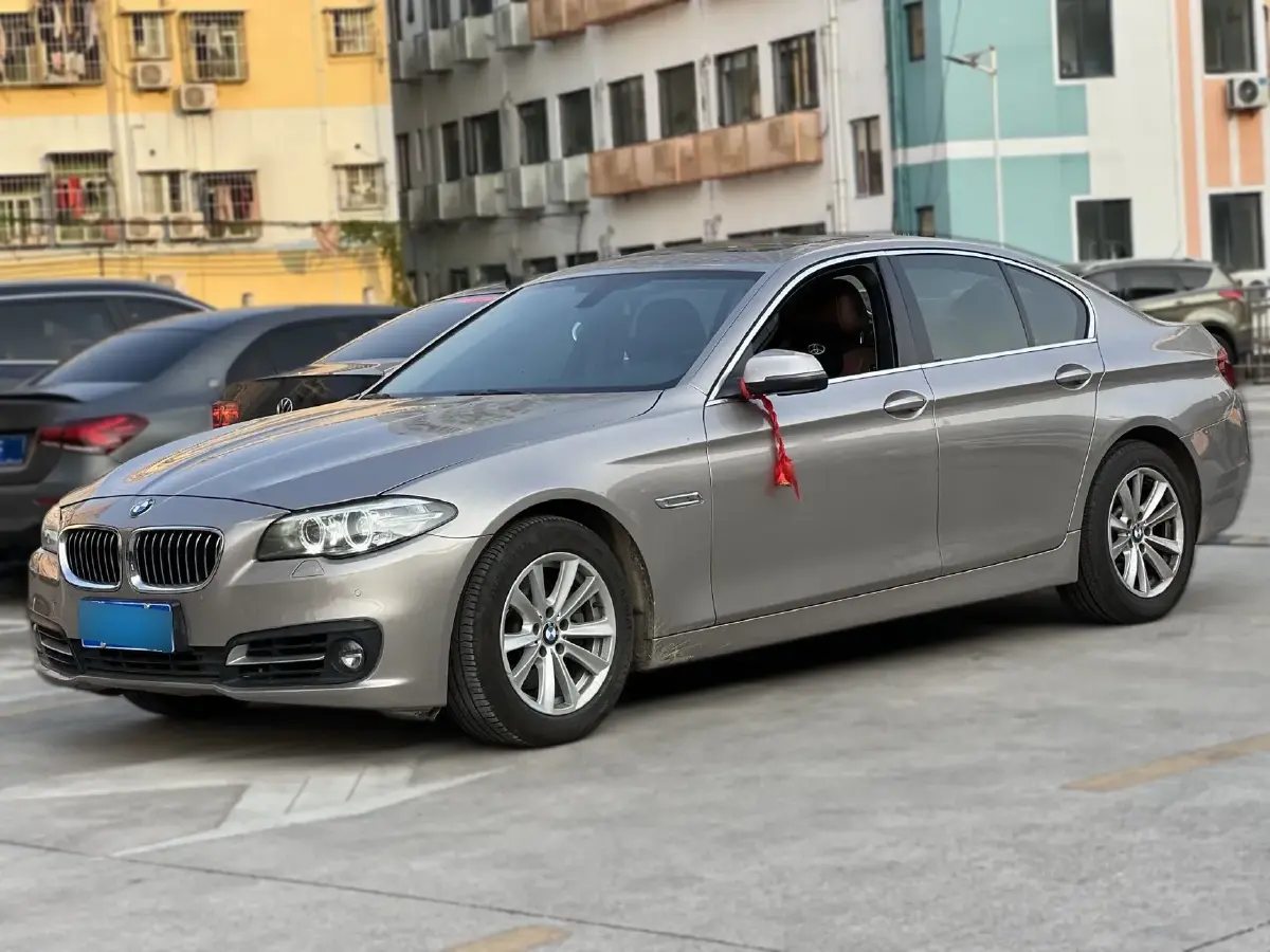 2014 BMW 5 Series 2.0T 184HP L4 8AT