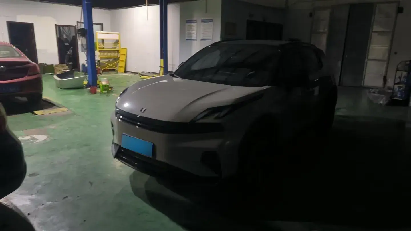 2023 LYNK&CO 06 1.5T 181HP L4 7DCT