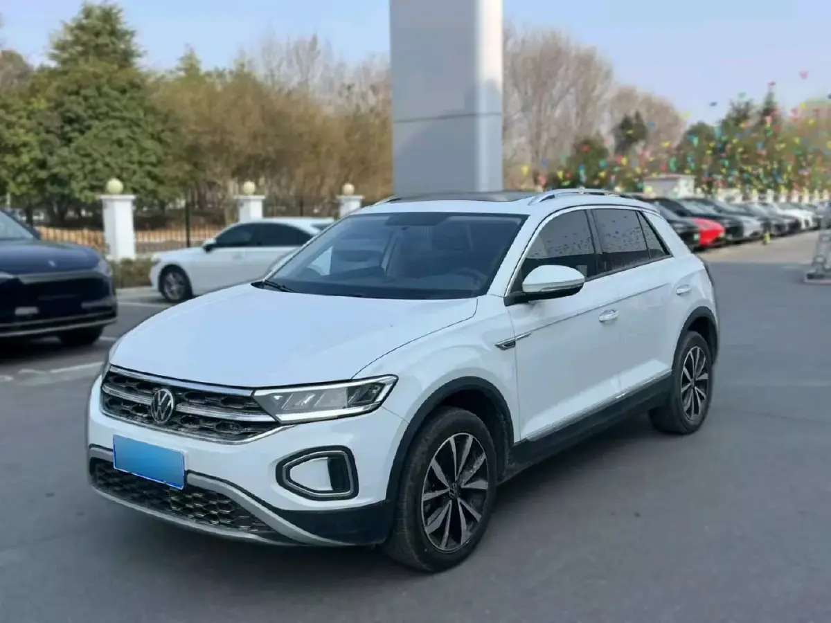 2023 Volkswagen T-Roc 1.4T 150HP L4 7DCT