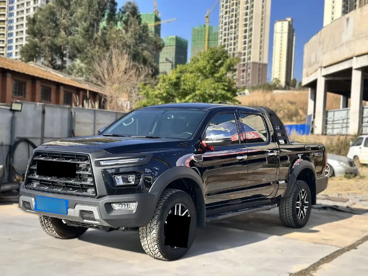 2023 JAC Hunter 2.0T 170HP L4 8AT