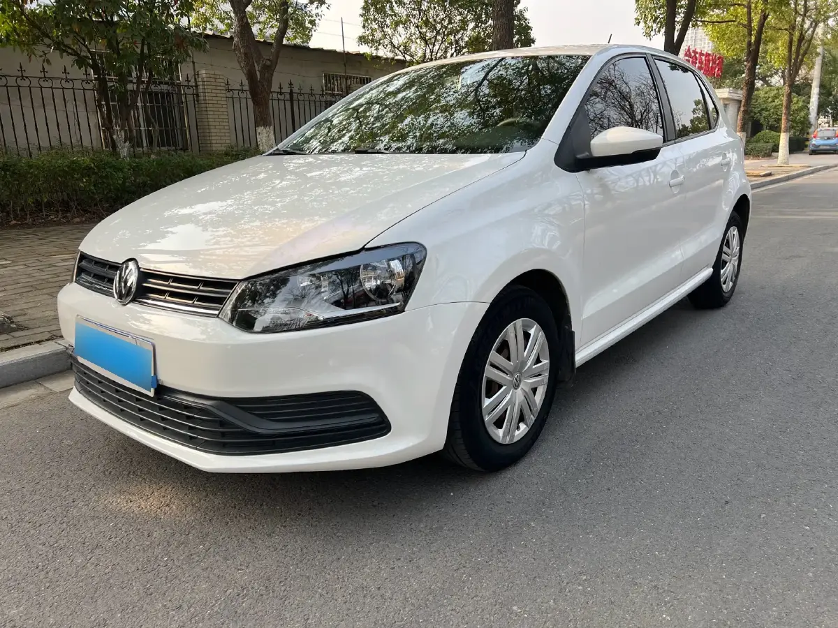 2018 Volkswagen Polo 1.5L 110HP L4 6AT