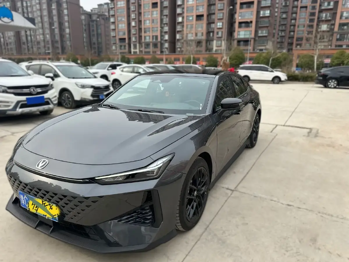 2024 ChangAn UNI-V 1.5T 188HP L4 7DCT