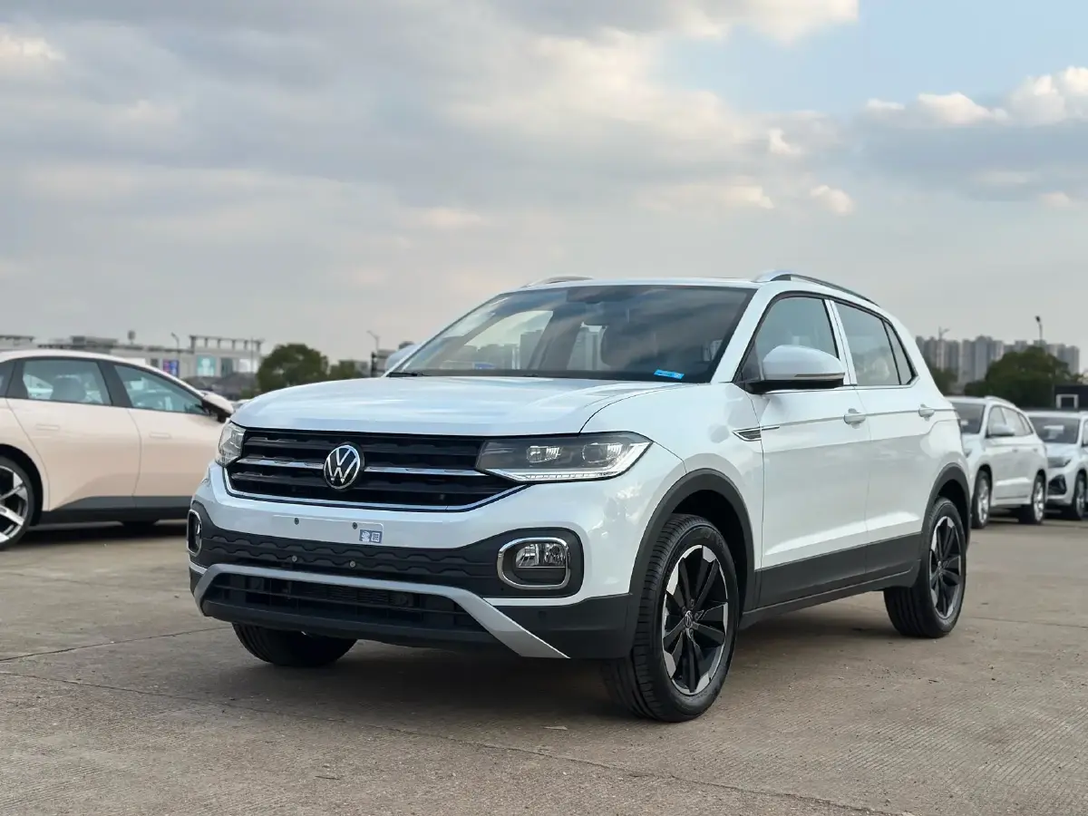 2023 Volkswagen Tacqua 1.2T 116HP L4 7DCT