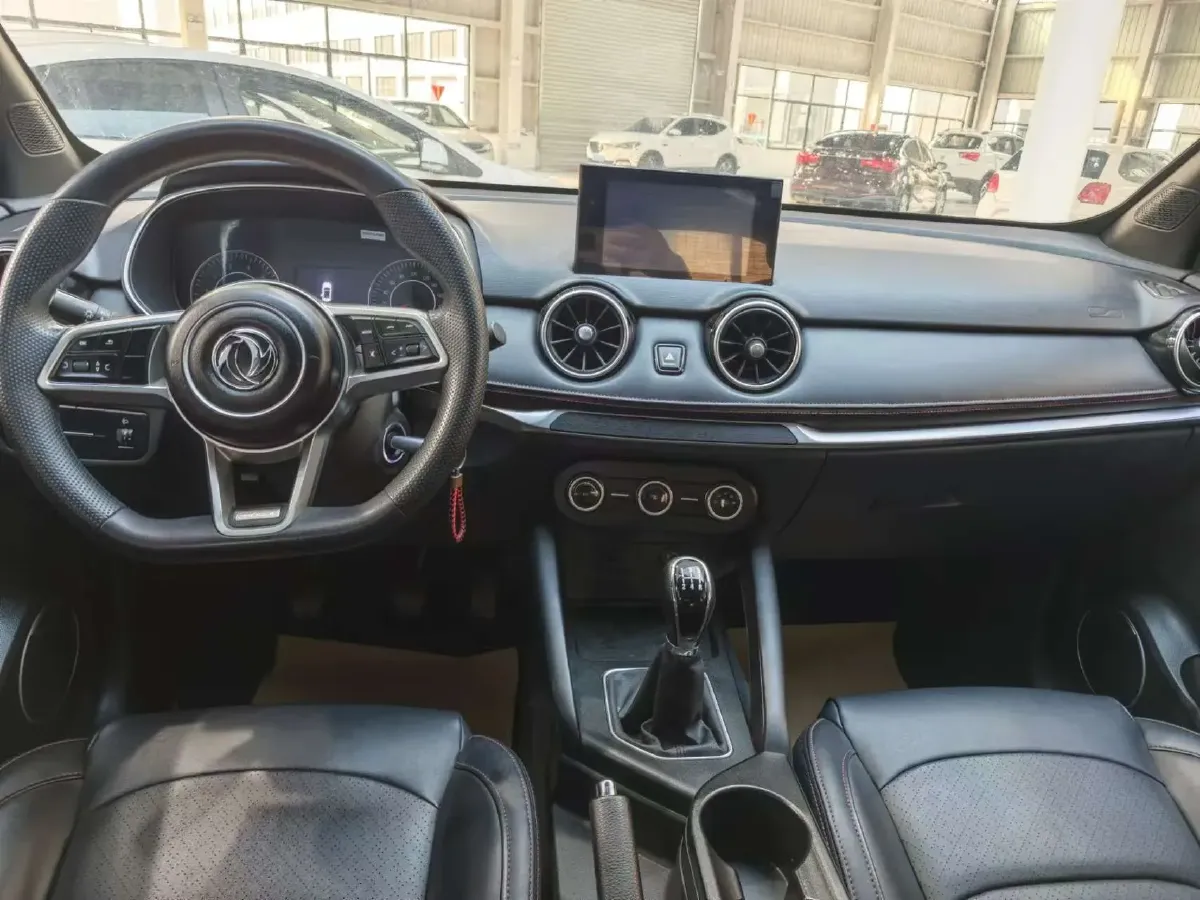 2022 DongFeng Fengon Fengon 500 1.5L 116HP L4 5MT,autocango,china used car exporter,china ev exporter,chinese used car exporter,chinese used ev exporter