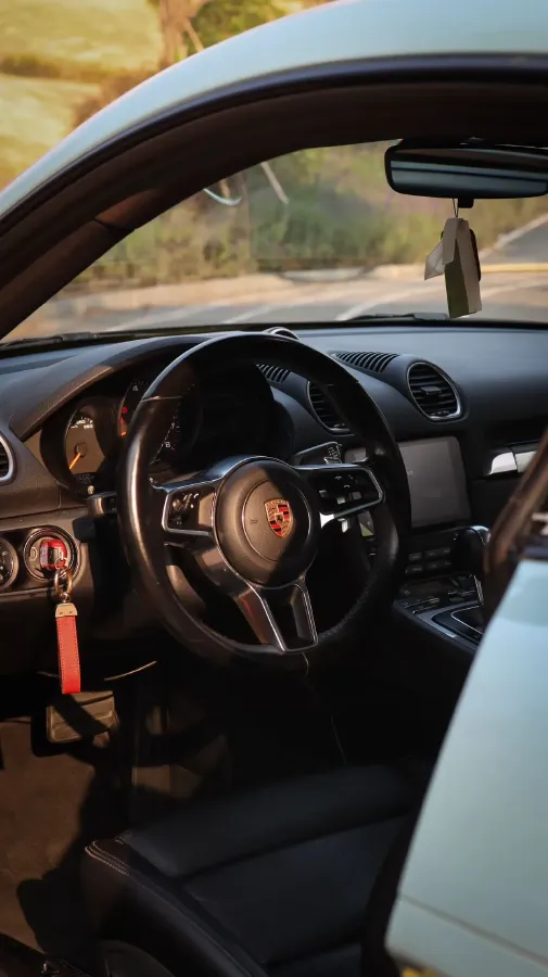 2016 Porsche 718 2.0T 250HP H4 7DCT,autocango,china used car exporter,china ev exporter,chinese used car exporter,chinese used ev exporter