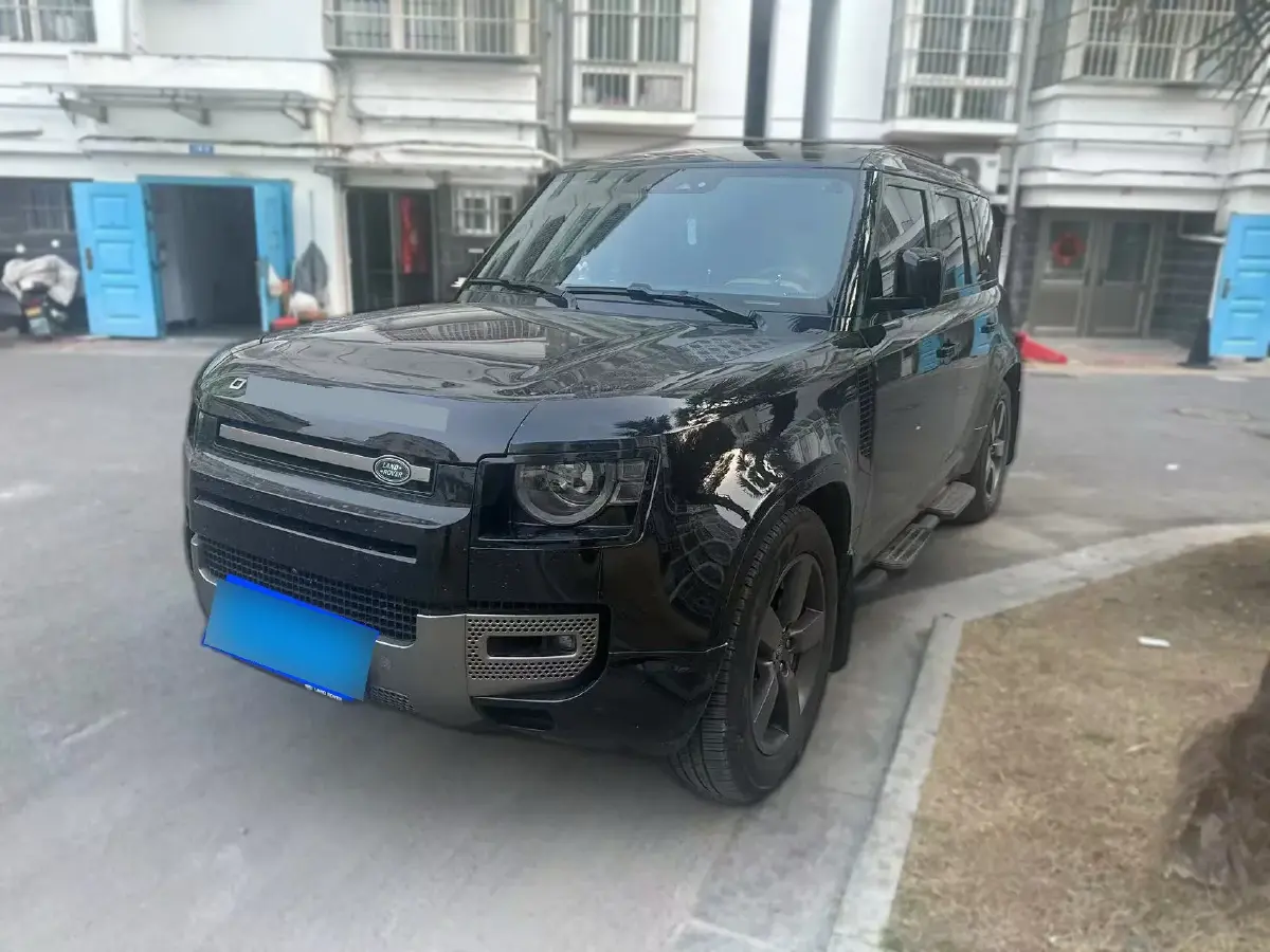 2024 Land Rover Defender 3.0T 400HP L6 8AT