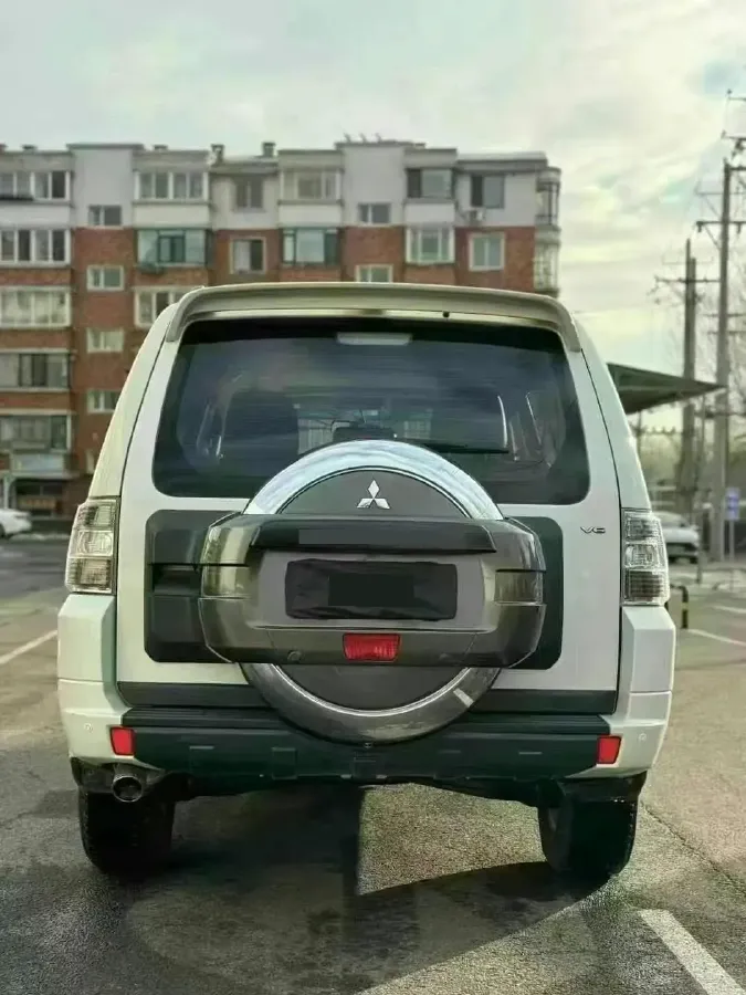 2004 Mitsubishi Pajero 2.0 5MT,autocango,china used car exporter,china ev exporter,chinese used car exporter,chinese used ev exporter