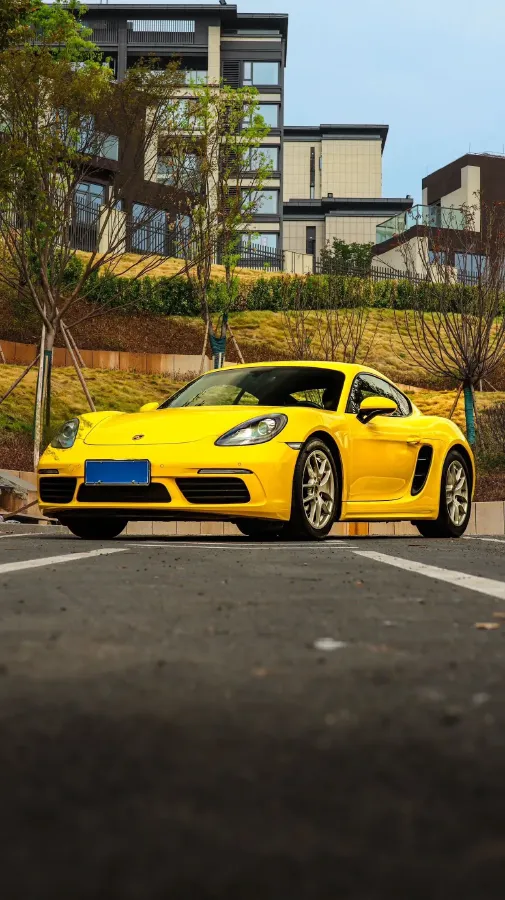 2018 Porsche 718 2.0T 250HP H4 7DCT,autocango,china used car exporter,china ev exporter,chinese used car exporter,chinese used ev exporter