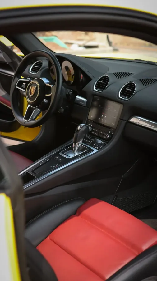 2018 Porsche 718 2.0T 250HP H4 7DCT,autocango,china used car exporter,china ev exporter,chinese used car exporter,chinese used ev exporter