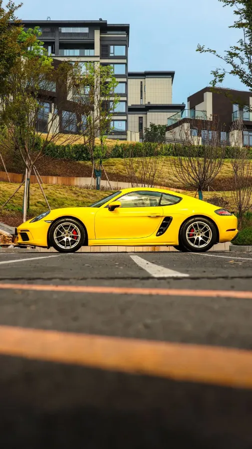 2018 Porsche 718 2.0T 250HP H4 7DCT,autocango,china used car exporter,china ev exporter,chinese used car exporter,chinese used ev exporter