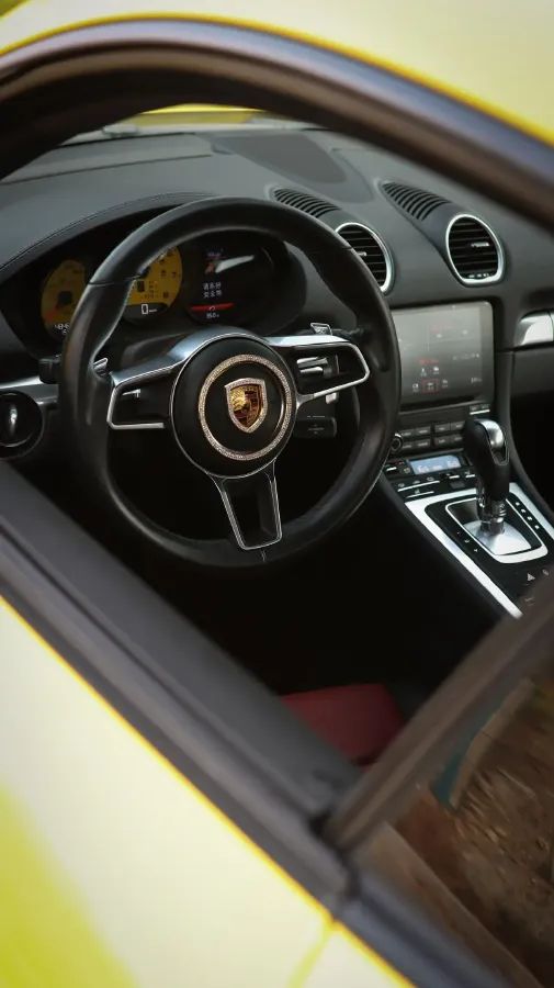 2018 Porsche 718 2.0T 250HP H4 7DCT,autocango,china used car exporter,china ev exporter,chinese used car exporter,chinese used ev exporter