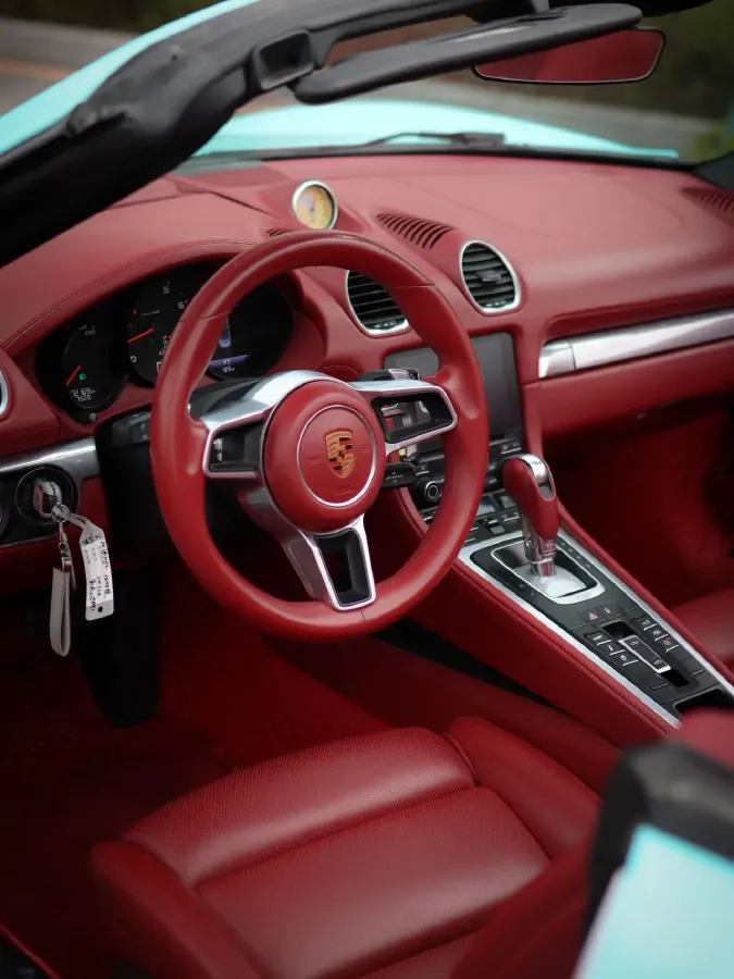 2018 Porsche 718 2.0T 250HP H4 7DCT,autocango,china used car exporter,china ev exporter,chinese used car exporter,chinese used ev exporter