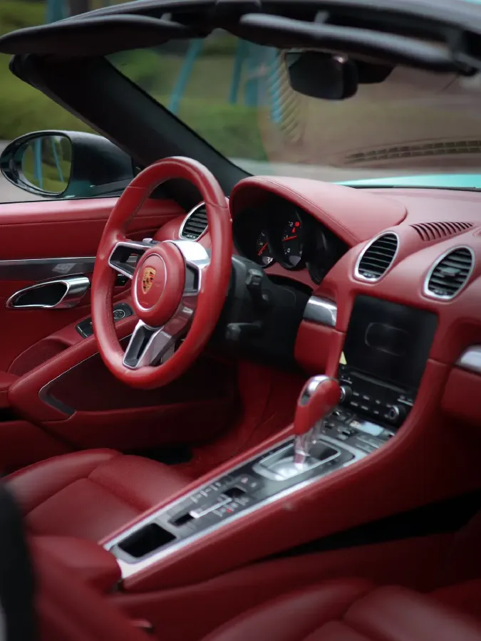 2018 Porsche 718 2.0T 250HP H4 7DCT,autocango,china used car exporter,china ev exporter,chinese used car exporter,chinese used ev exporter