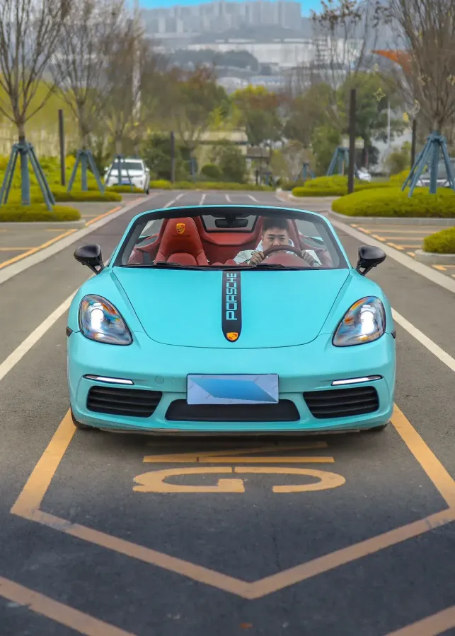 2018 Porsche 718 2.0T 250HP H4 7DCT,autocango,china used car exporter,china ev exporter,chinese used car exporter,chinese used ev exporter