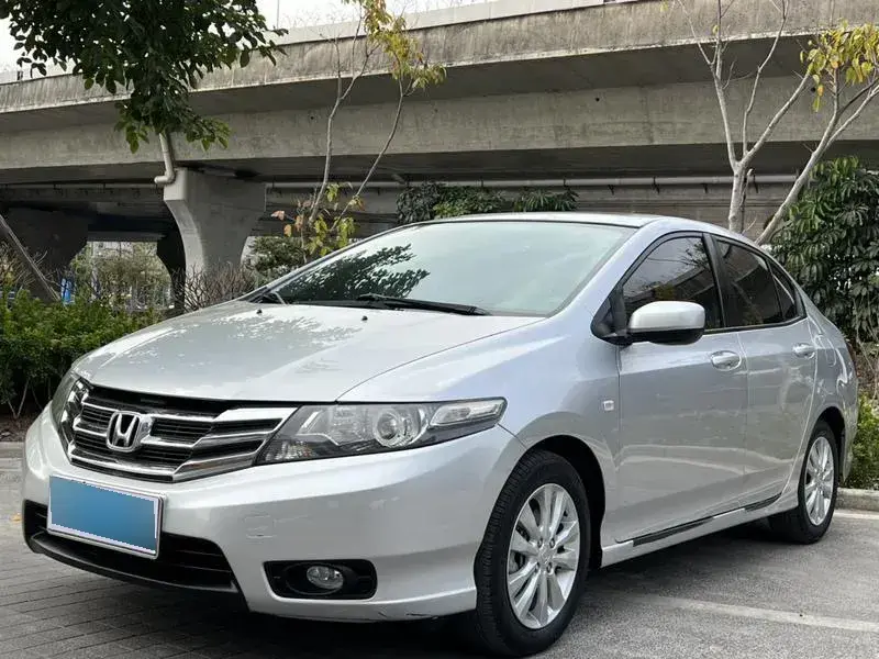 2013 Honda Crider 1.8L 139HP L4 5AT