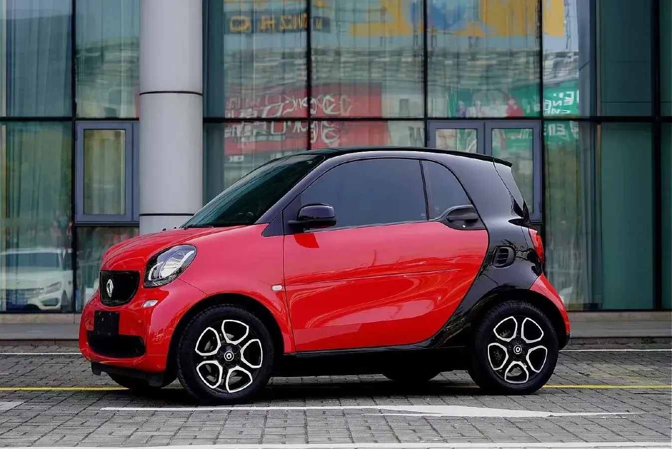 2016 Smart smart fortwo 0.9T 90HP L3 6DCT,autocango,china used car exporter,china ev exporter,chinese used car exporter,chinese used ev exporter