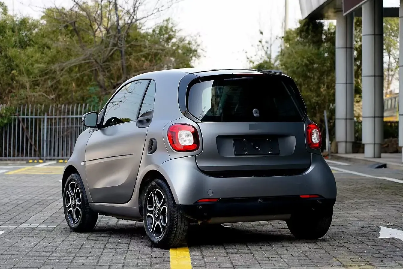 2016 Smart smart fortwo 0.9T 90HP L3 6DCT,autocango,china used car exporter,china ev exporter,chinese used car exporter,chinese used ev exporter