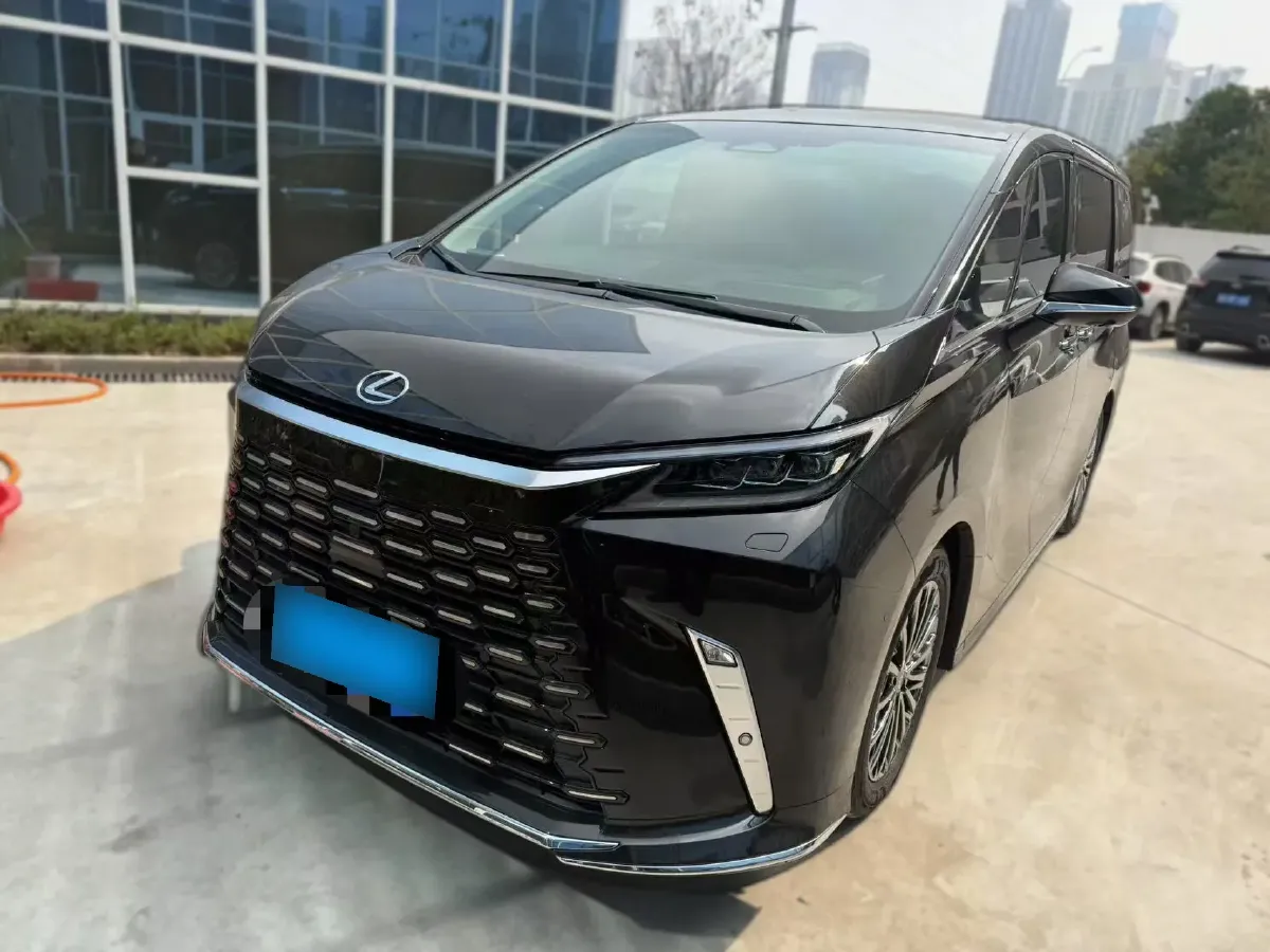 2023 Lexus LM 2.5L 190HP L4 E-CVT Hybrid,autocango,china used car exporter,china ev exporter,chinese used car exporter,chinese used ev exporter