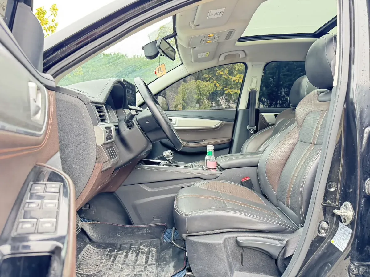 2017 DongFeng Forthing Joyear X6 1.5T 150HP L4 CVT,autocango,china used car exporter,china ev exporter,chinese used car exporter,chinese used ev exporter