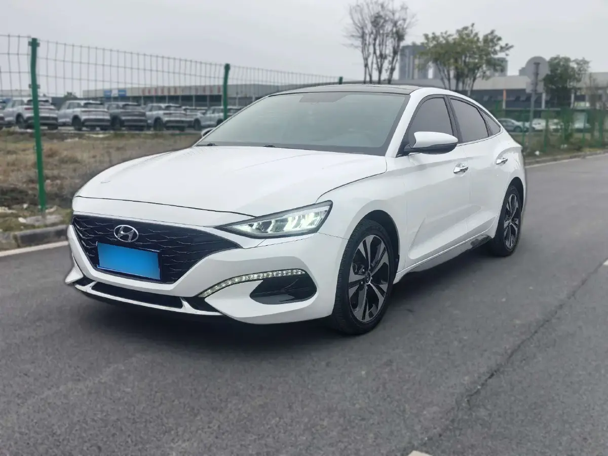 2021 Hyundai La Festa 1.6T 204HP L4 7DCT