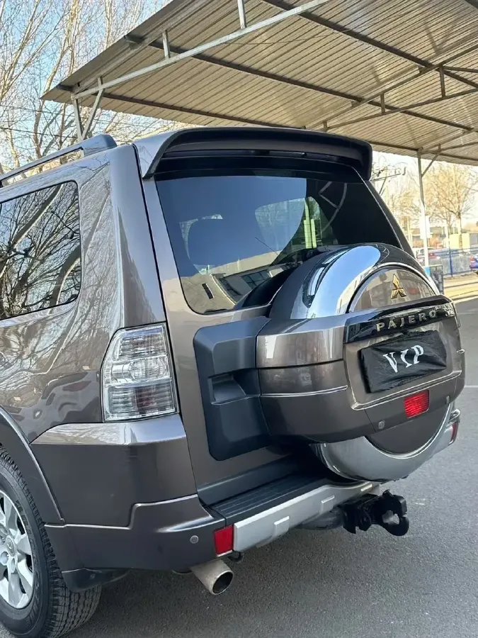 2014 Mitsubishi Pajero 3.0L 177HP V6 5AT,autocango,china used car exporter,china ev exporter,chinese used car exporter,chinese used ev exporter