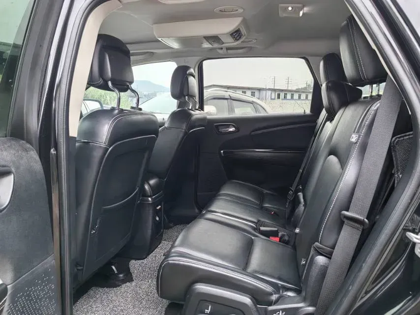 2013 Dodge JCUV 2.4L 170HP L4 6AT,autocango,china used car exporter,china ev exporter,chinese used car exporter,chinese used ev exporter