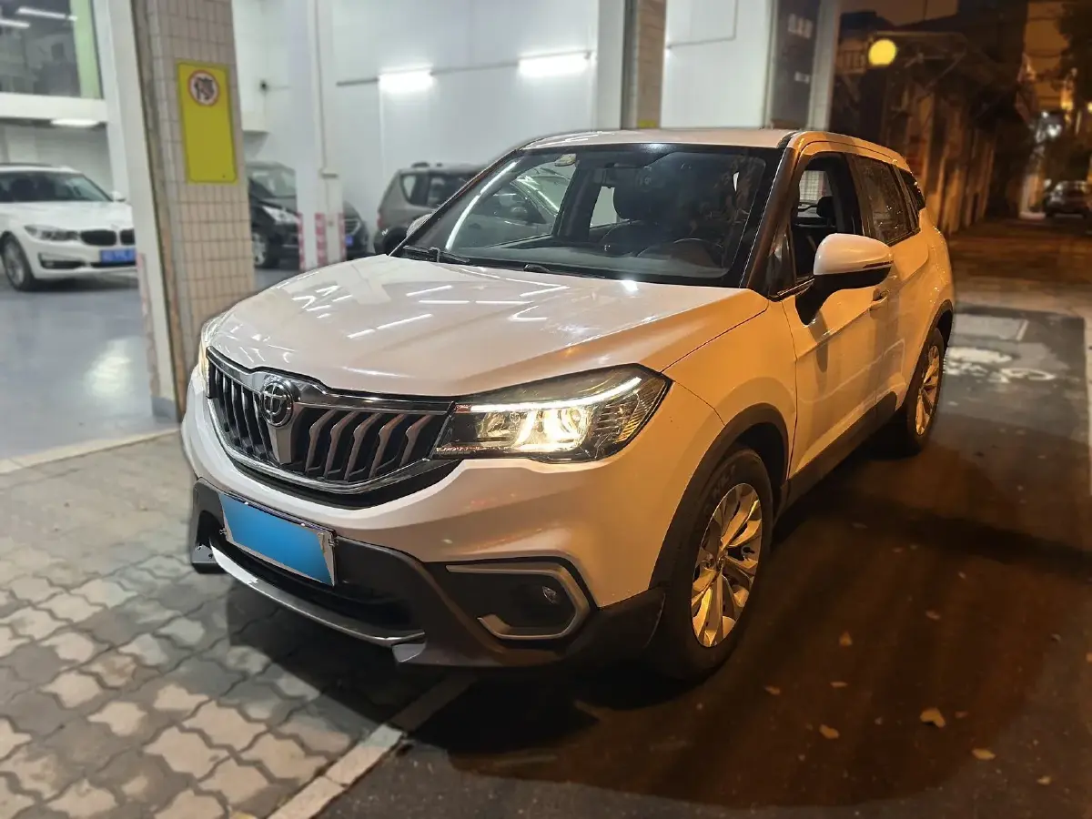 2016 Brilliance Auto V3 1.5L 112HP L4 5MT