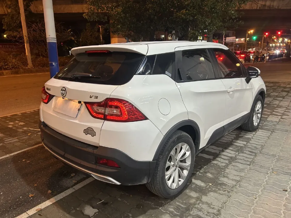 2016 Brilliance Auto V3 1.5L 112HP L4 5MT,autocango,china used car exporter,china ev exporter,chinese used car exporter,chinese used ev exporter