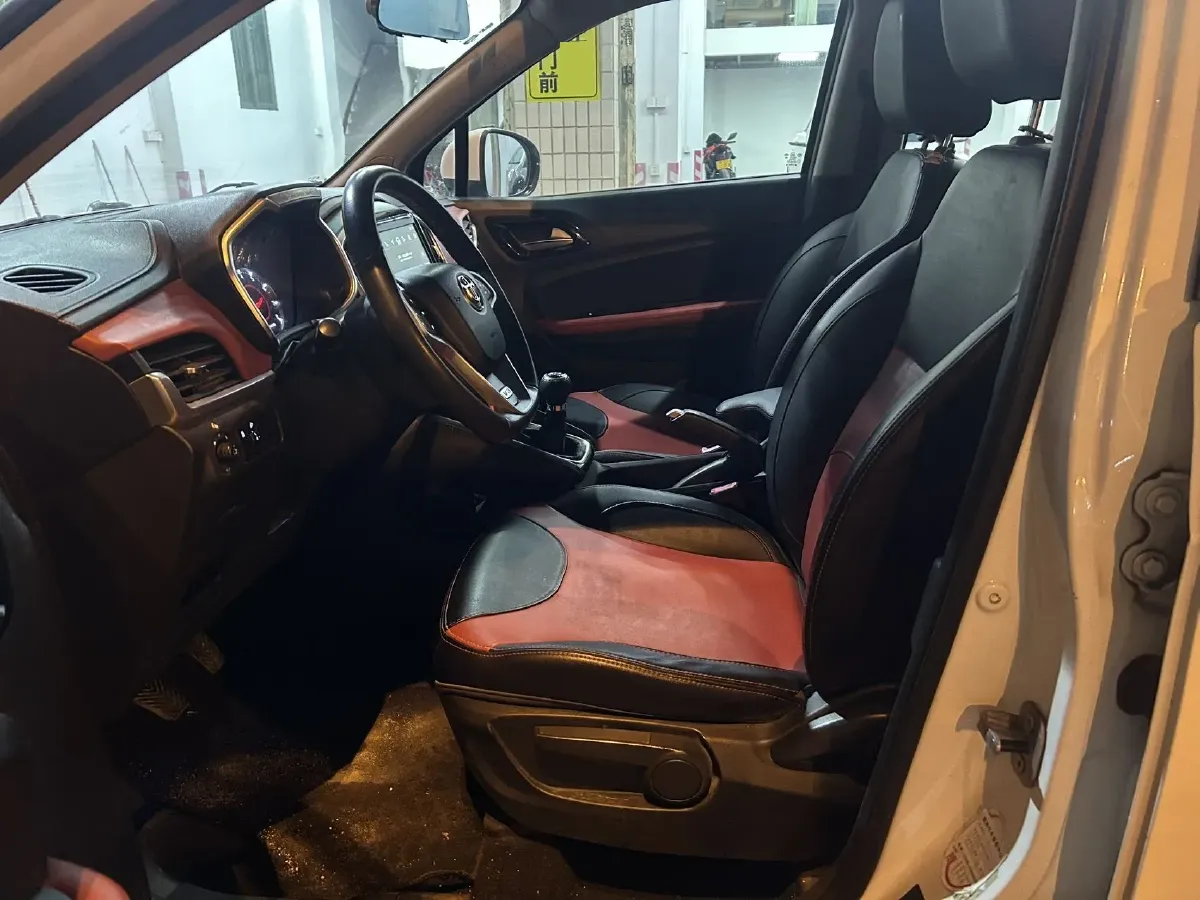 2016 Brilliance Auto V3 1.5L 112HP L4 5MT,autocango,china used car exporter,china ev exporter,chinese used car exporter,chinese used ev exporter